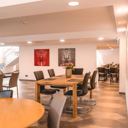 Remstal Hotel Вайнщад Екстериор снимка