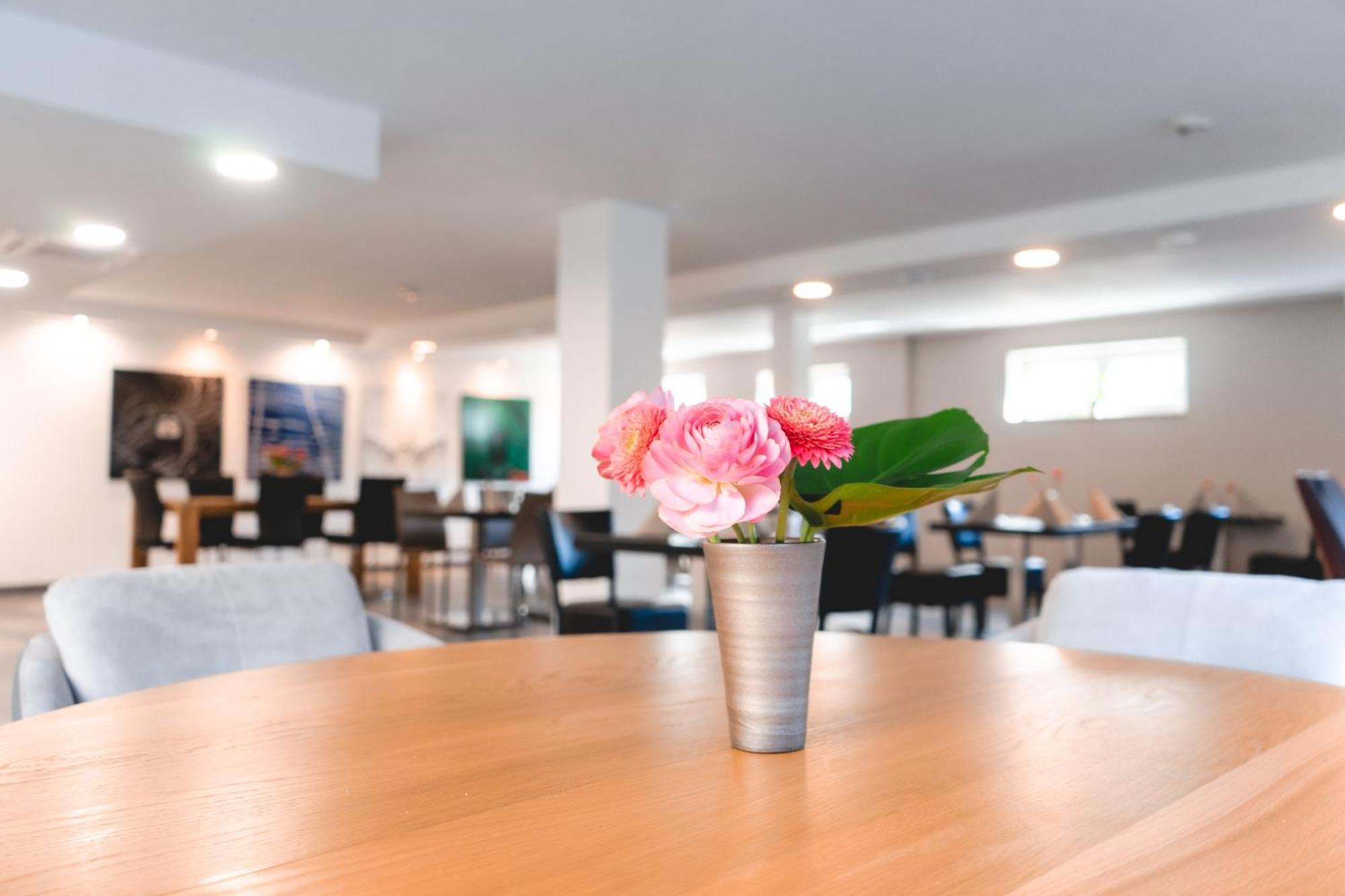 Remstal Hotel Вайнщад Екстериор снимка