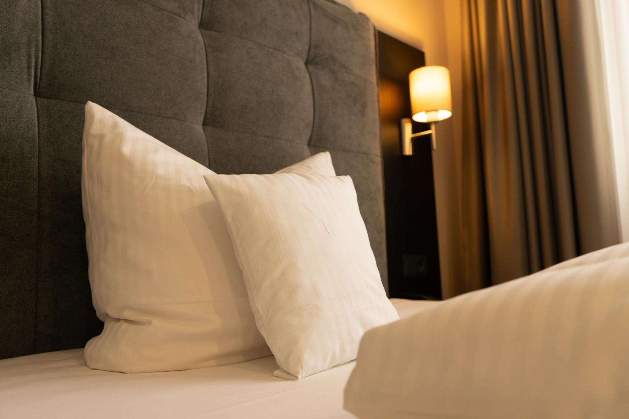 Remstal Hotel Вайнщад Екстериор снимка