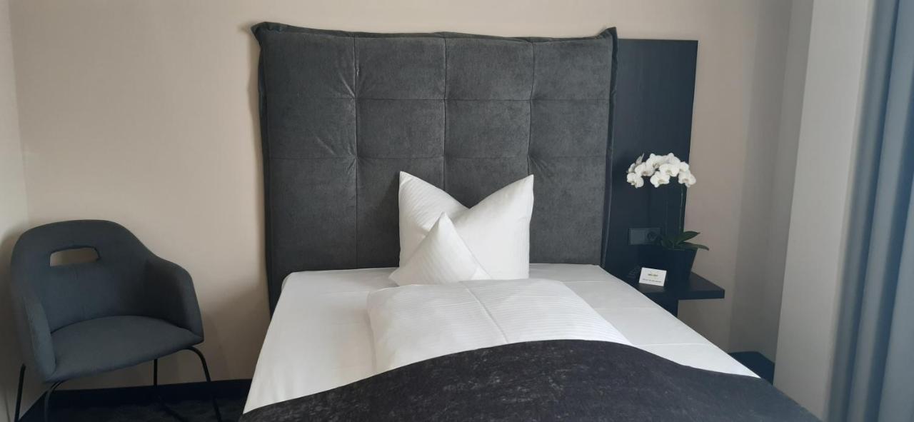 Remstal Hotel Вайнщад Екстериор снимка