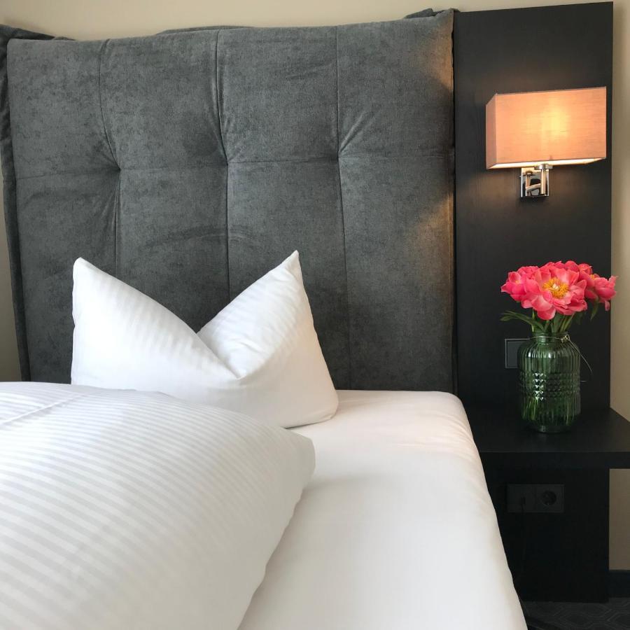 Remstal Hotel Вайнщад Екстериор снимка